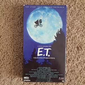 ET E.T.  VHS tape black and green rare. TESTED